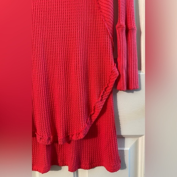 FREE PEOPLE SM Pink Ventura Drippy Thermal Waffle Weave Hi-Lo Scoop Neck Tunic - Picture 5 of 10